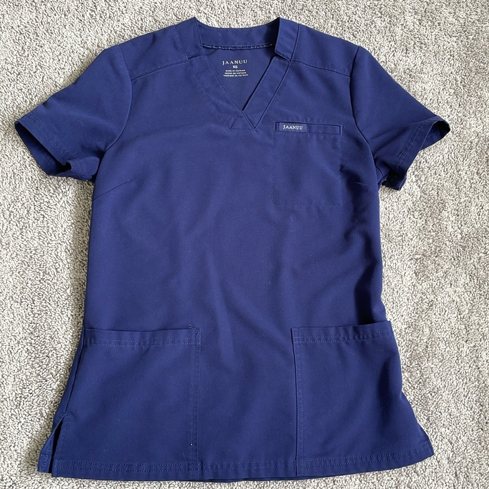 Jannuu Navy Blue Scrub Top XS